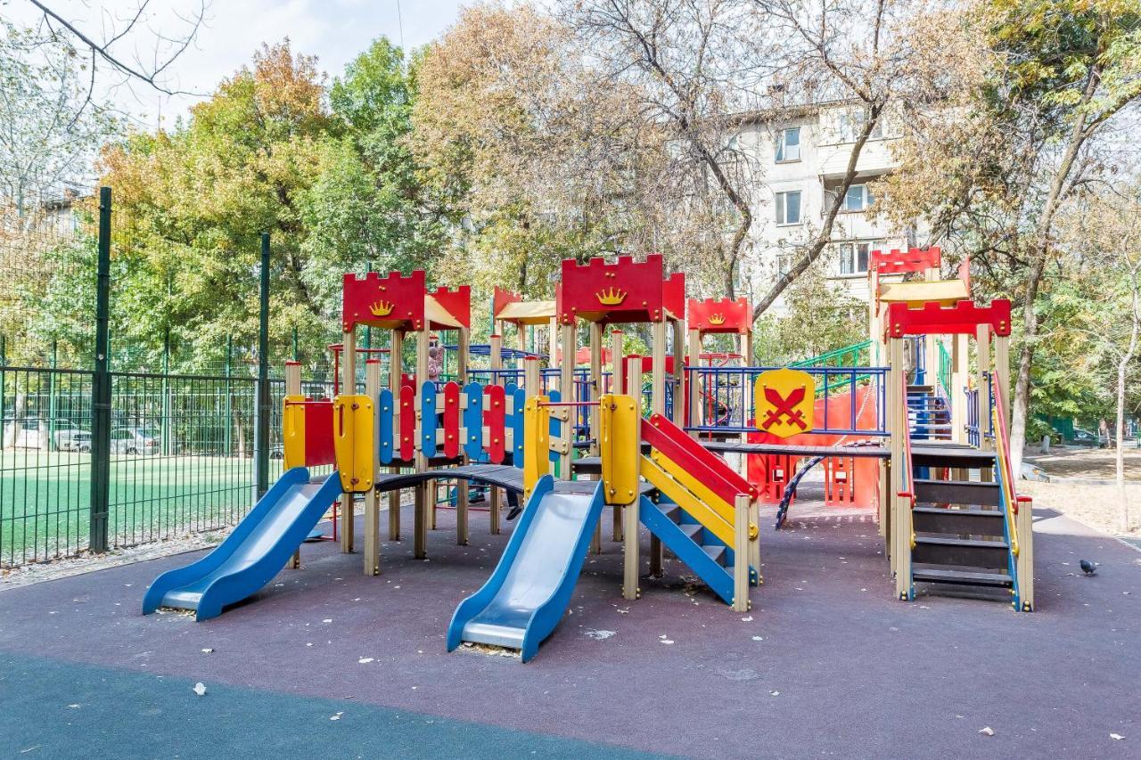 Стильная Квартира В Золотом Квадрате Almaty Exterior foto